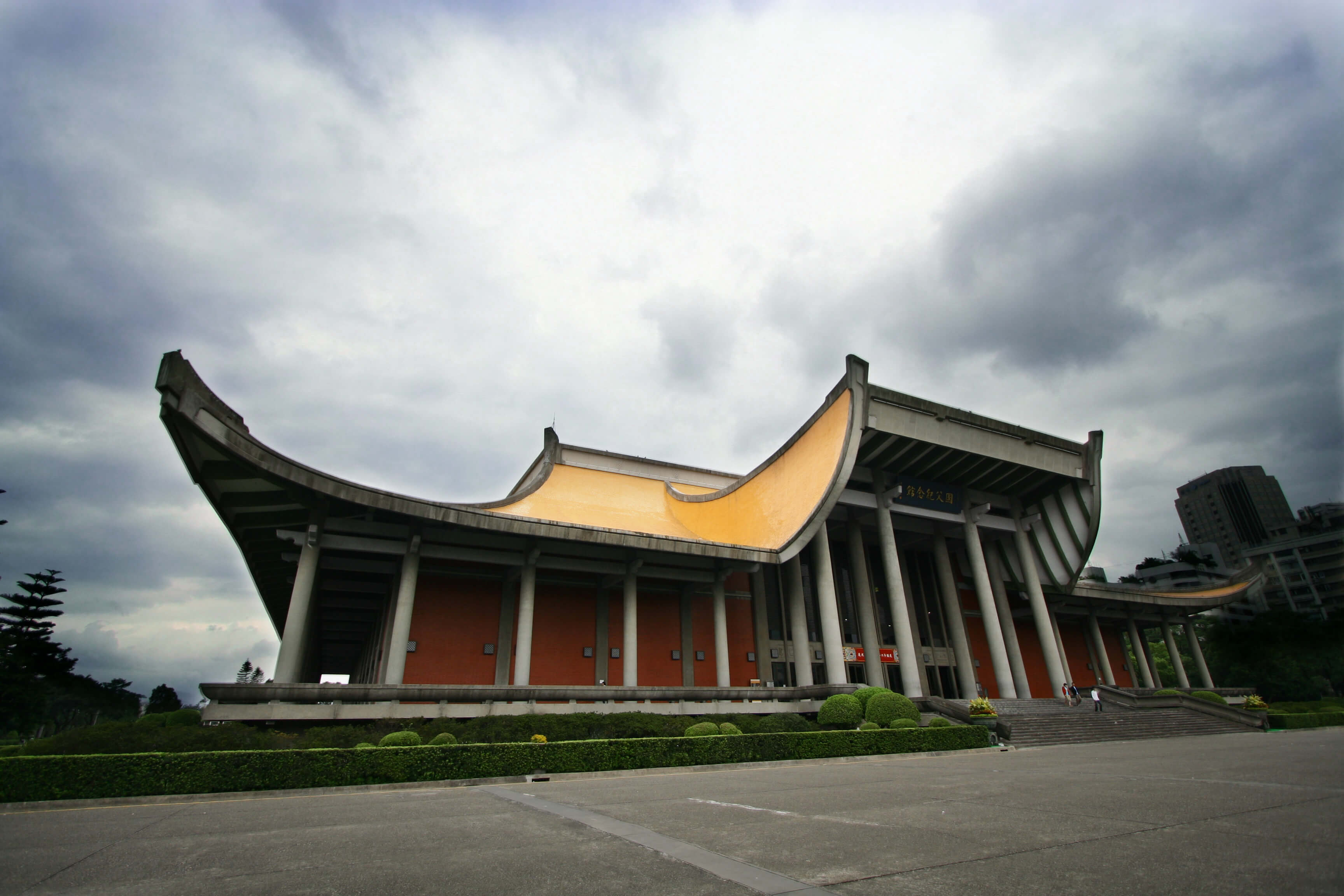 Sun-Yat-sen-Memorial-Hall-ข้างนอก